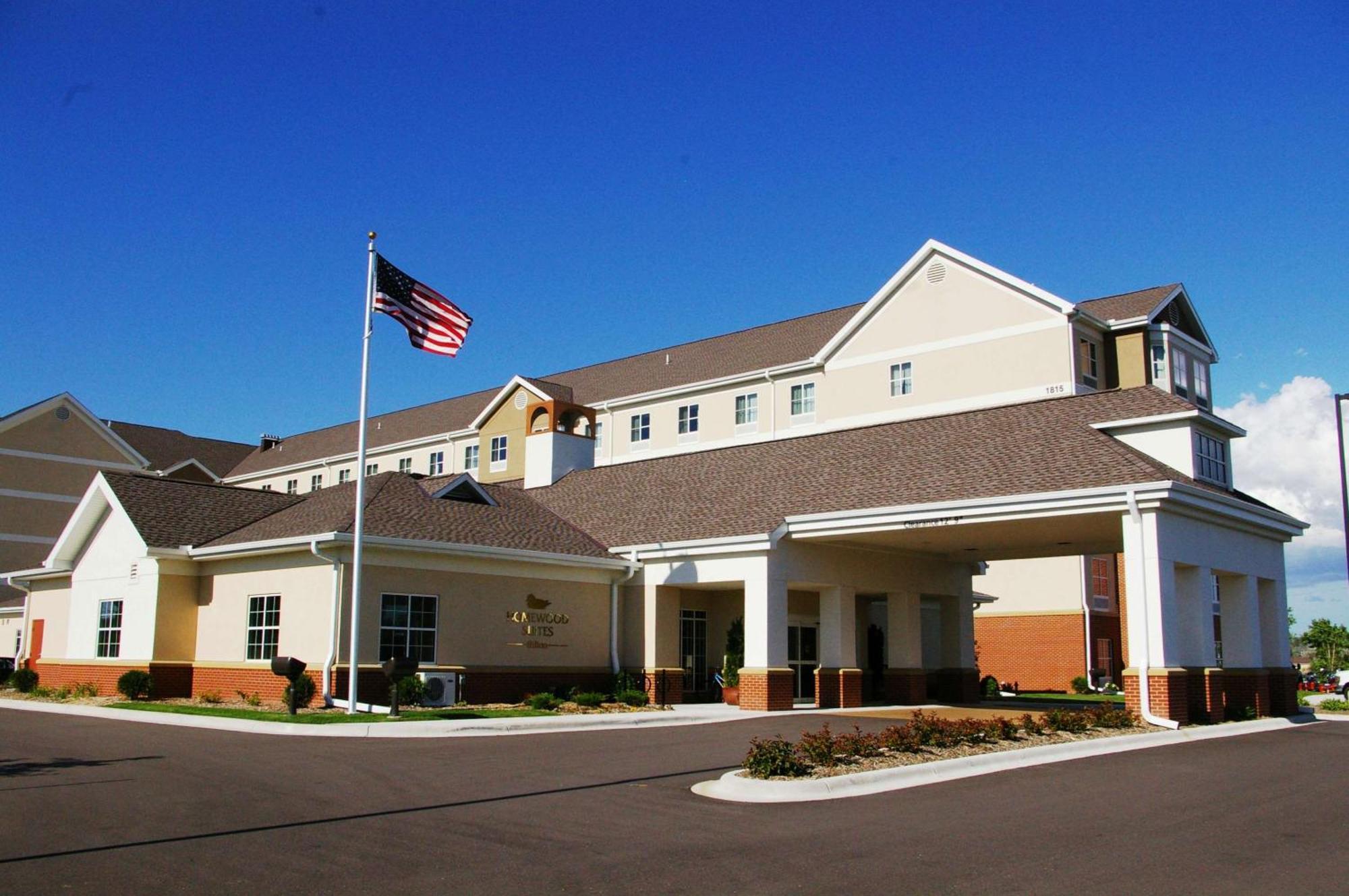 Homewood Suites New Brighton Exterior photo